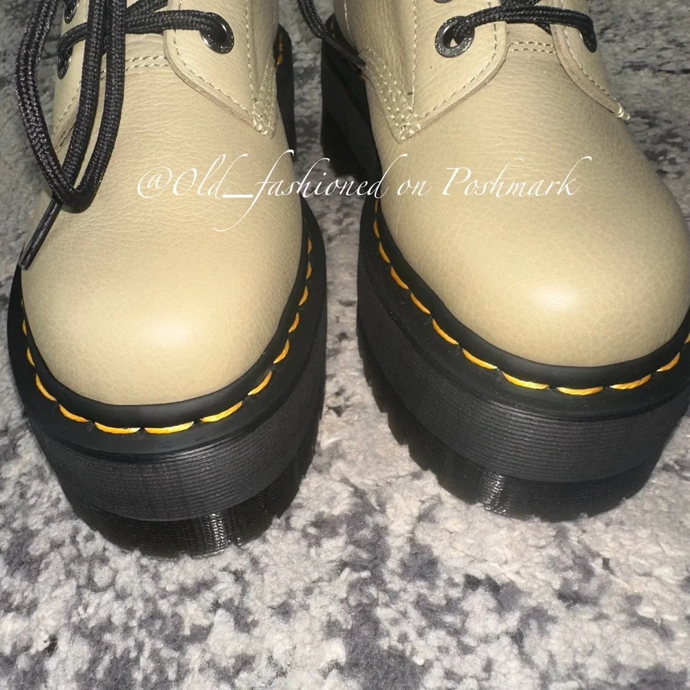 DR. MARTENS 1460 Pascal Pisa Max Platform Boots - Pale Olive